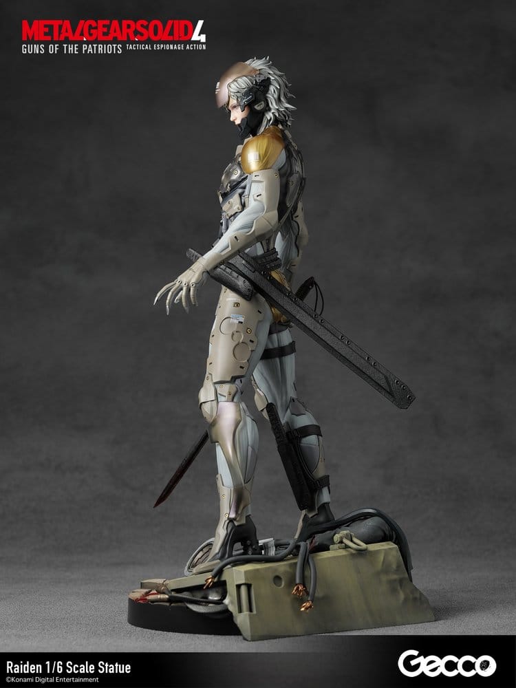Metal Gear Solid 4 Guns of the Patriots Statue 1/6 Raiden 32 cm
