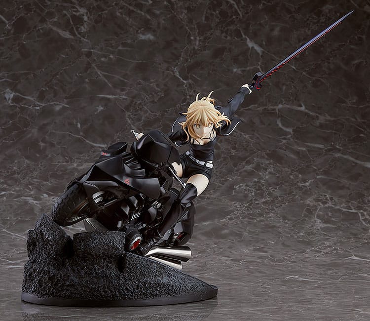 Fate/Grand Order Saber/Altria Pendragon (Alter) & Cuirassier Noir 27cm (re-run) 1/8 Scale PVC Statue