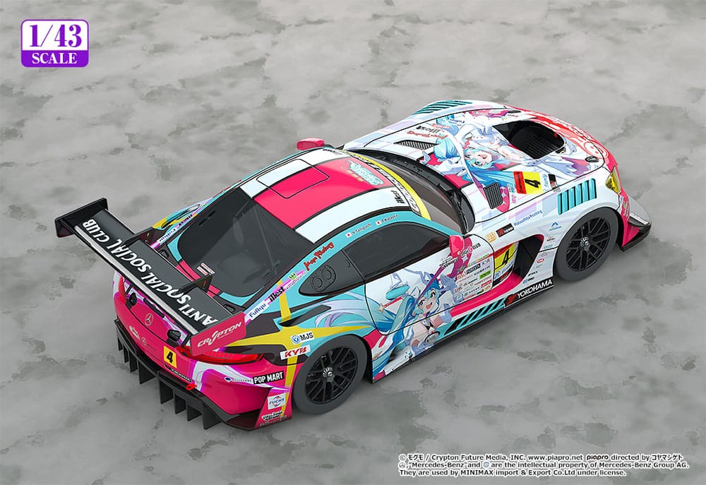 Hatsune Miku GT Project Vehicle Hatsune Miku AMG 2024 Season Opening Ver. 7 cm 1/64 Action Figure