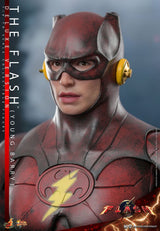 DC Comics The Flash Movie The Flash (Young Barry) (Deluxe Version) 30cm 1/6 Scale Hot Toys Masterpiece Action Figure