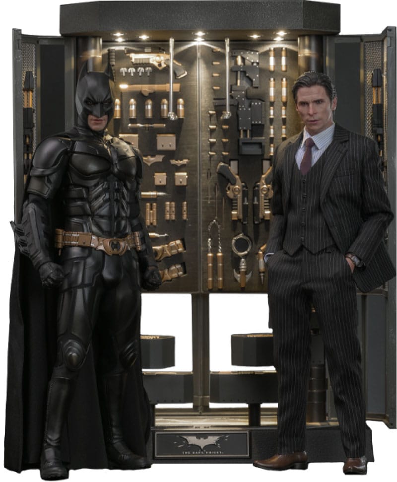The Dark Knight Movie Masterpiece Batman Armory with Bruce Wayne (2.0) 30 cm 1/6 Action Figures & Diorama