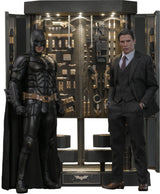 The Dark Knight Movie Masterpiece Batman Armory with Bruce Wayne (2.0) 30 cm 1/6 Action Figures & Diorama