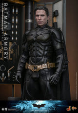 The Dark Knight Movie Masterpiece Batman Armory with Bruce Wayne (2.0) 30 cm 1/6 Action Figures & Diorama