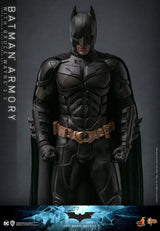 The Dark Knight Movie Masterpiece Batman Armory with Bruce Wayne (2.0) 30 cm 1/6 Action Figures & Diorama