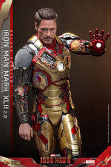 Iron Man 3 Movie Masterpiece Iron Man Mark XLII (2.0) Deluxe 32 cm 1/6 Diecast Action Figure