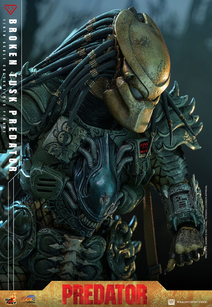 Alien vs. Predator Comic Masterpiece Action Figure 1/6 Broken Tusk Predator 35 cm