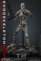 Terminator 2: Judgment Day Movie Masterpiece Die-cast  Action Figure 1/6 Endoskeleton (Battle Damaged Version) 31 cm