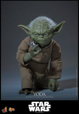 Star Wars: Revenge of the Sith Movie Masterpiece Action Figure 1/6 Yoda 14 cm