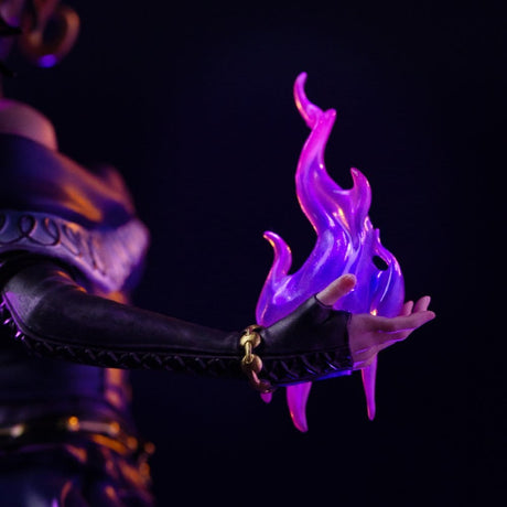 Magic: The Gathering Deluxe Art Scale Statue 1/10 Liliana Vess 31 cm
