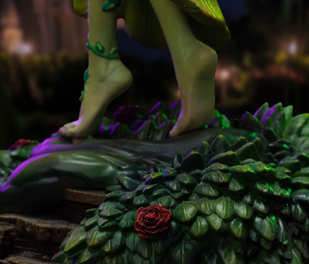 DC Comics Poison Ivy 22 cm 1/10 Art Scale Statue
