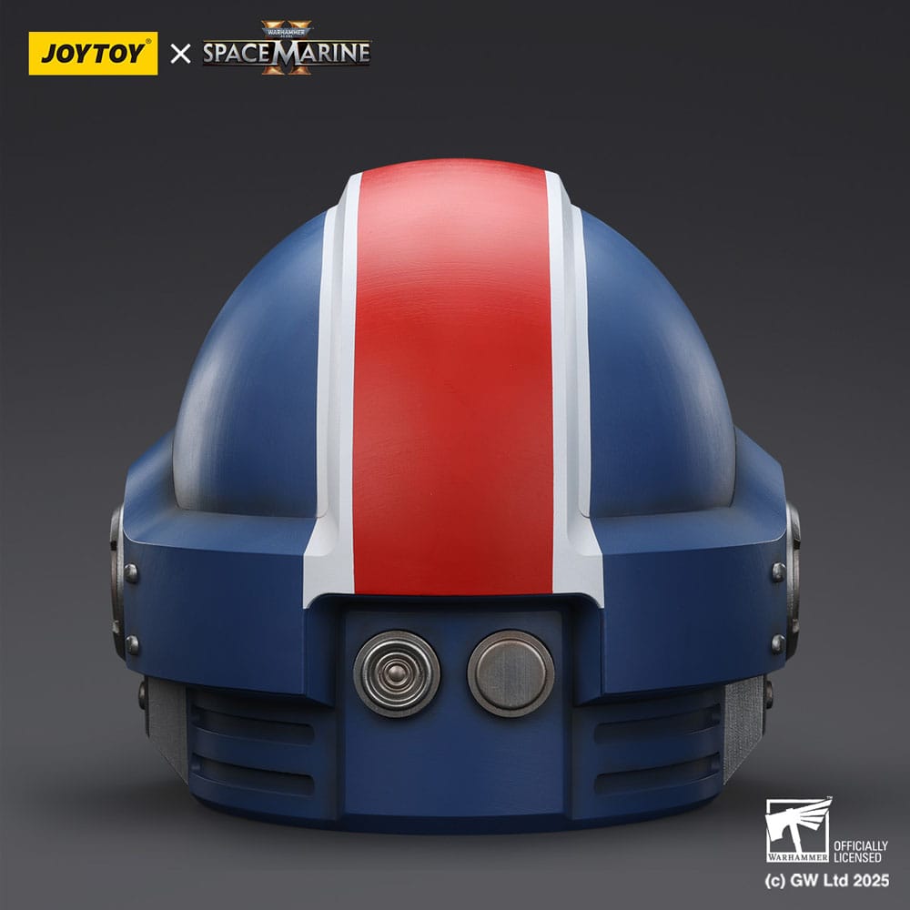 Warhammer 40,000: Space Marine 2 Replica Ultramarines Lieutenant Titus helmet 30 cm