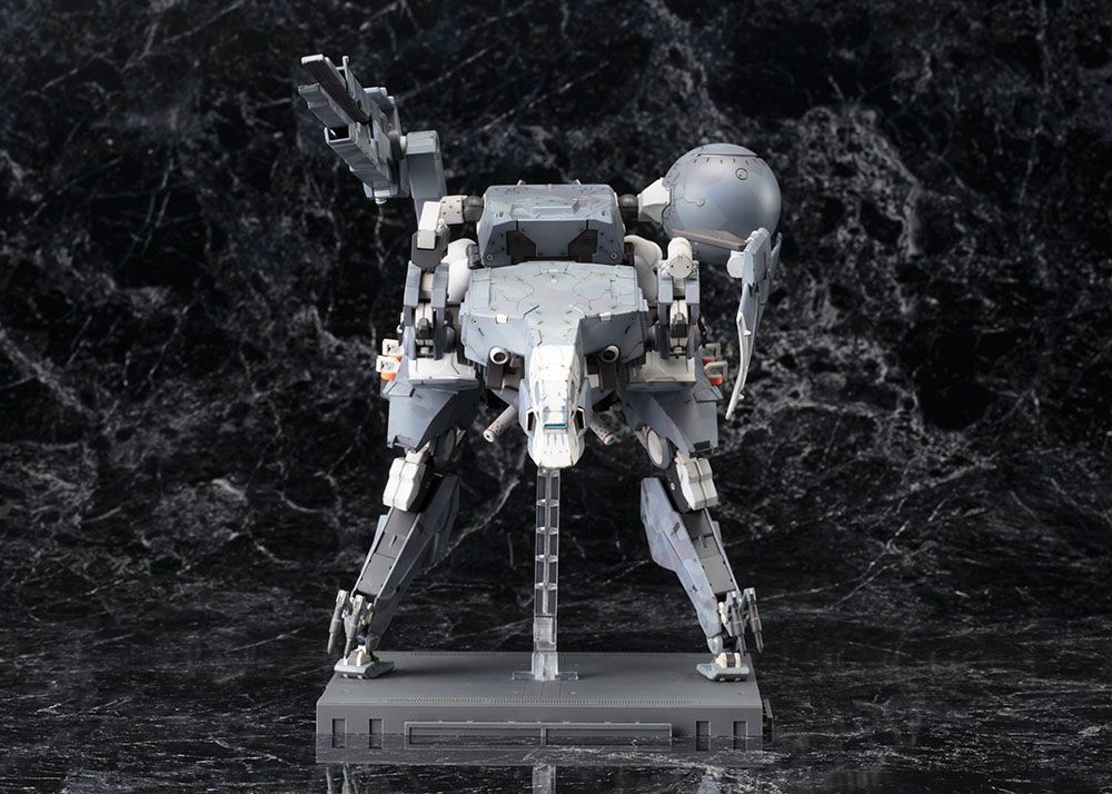 Metal Gear Solid V Metal Gear Sahelanthropus 36cm 1/100 Scale Plastic Model Kit