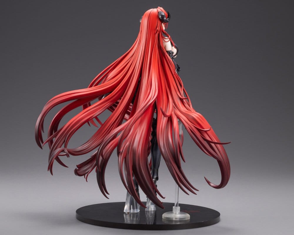 Azur Lane PVC Figure 1/7 Hindenburg 29 cm