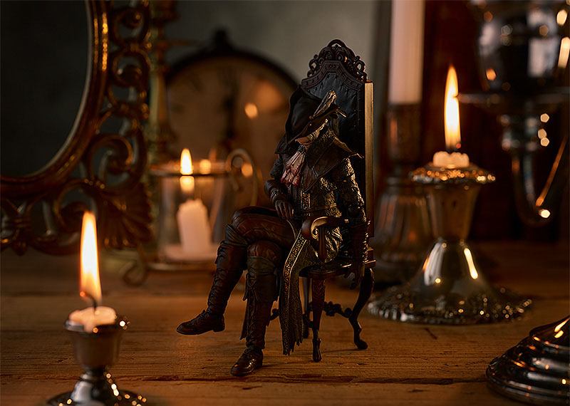 Bloodborne: The Old Hunters: Lady Maria of the Astral Clocktower Deluxe Edition 16cm Figma Action Figures