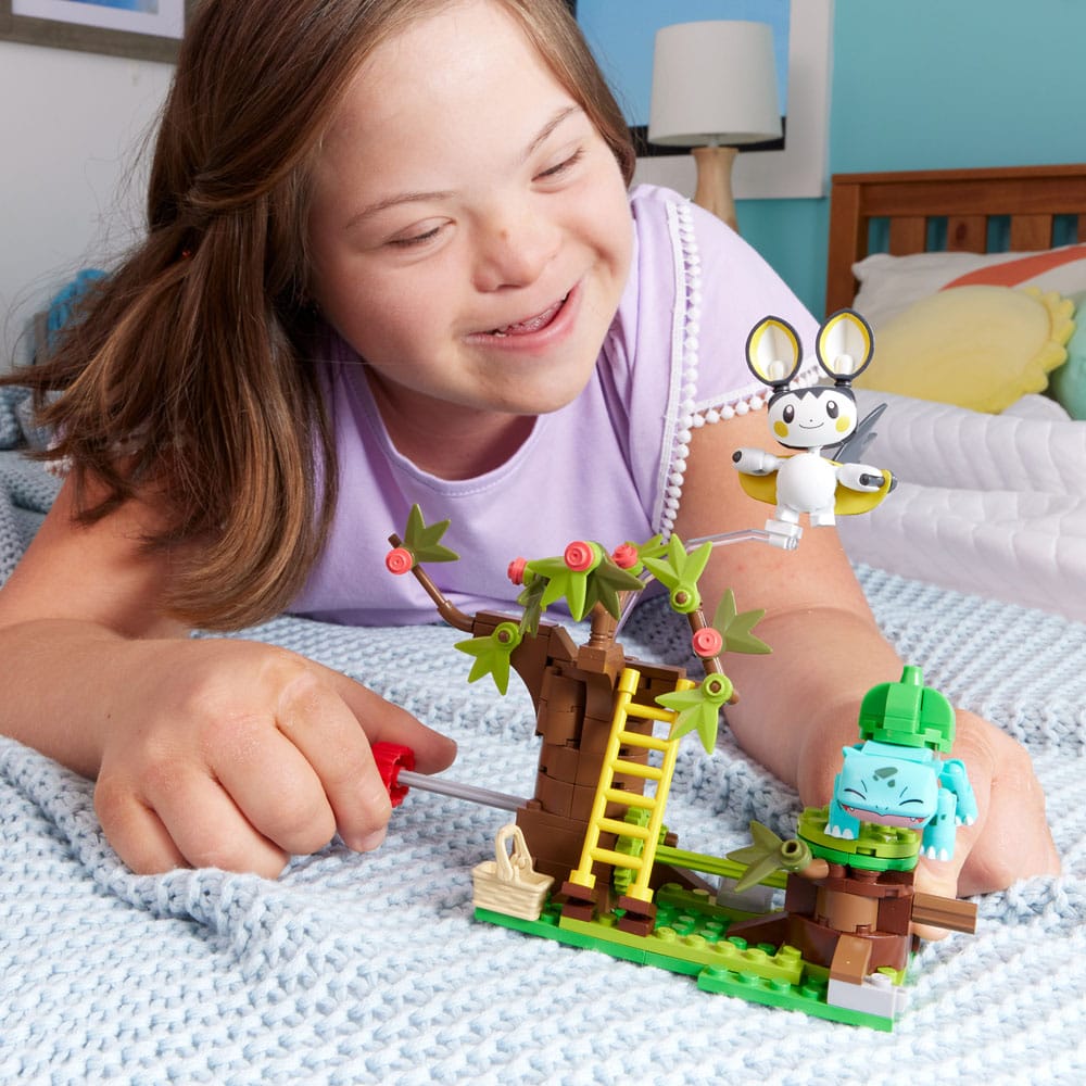 Pokémon Emolga And Bulbasaur's Charming Woods MEGA Construction Set
