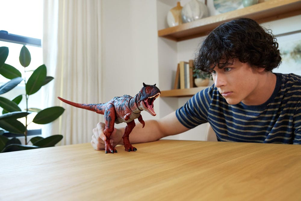 Jurassic Park Carnotaurus Hammond Collection Action Figure