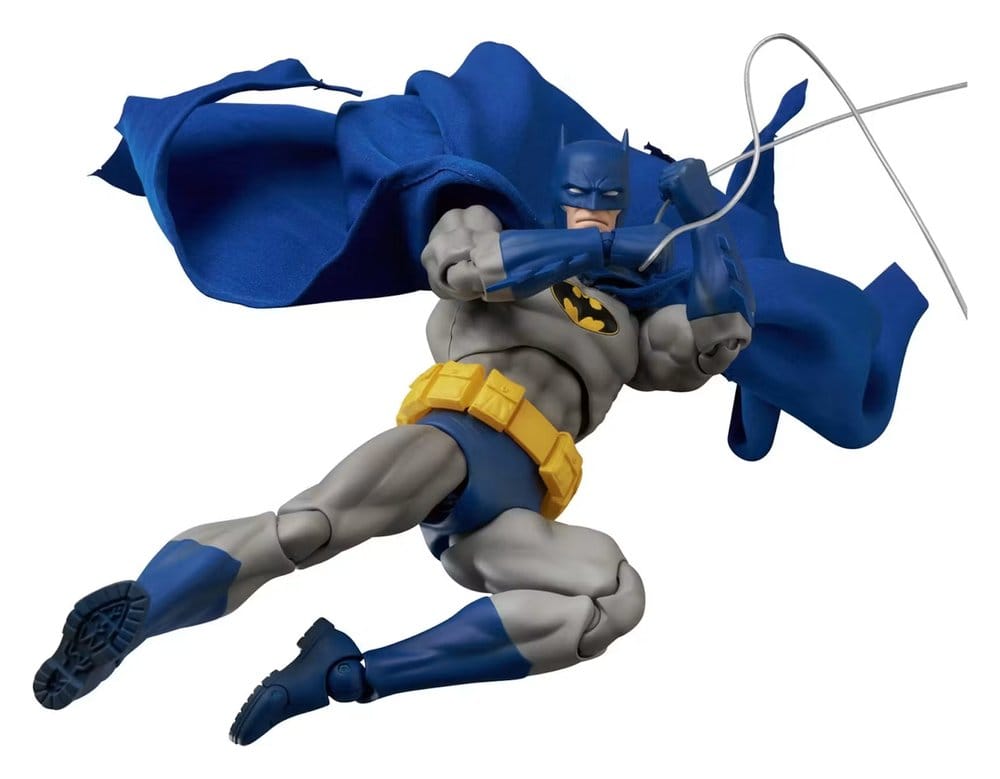 DC Comics MAFEX Action Figure Batman Recollection Blue Ver. 16 cm