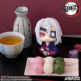 Demon Slayer: Kimetsu no Yaiba Look Up PVC Figure Tengen Uzui Former Otobashira Ver. 11 cm (with gift)