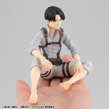 Attack on Titan G.E.M. Series PVC Figure Squad Captain Levi Palm Size 9 cm