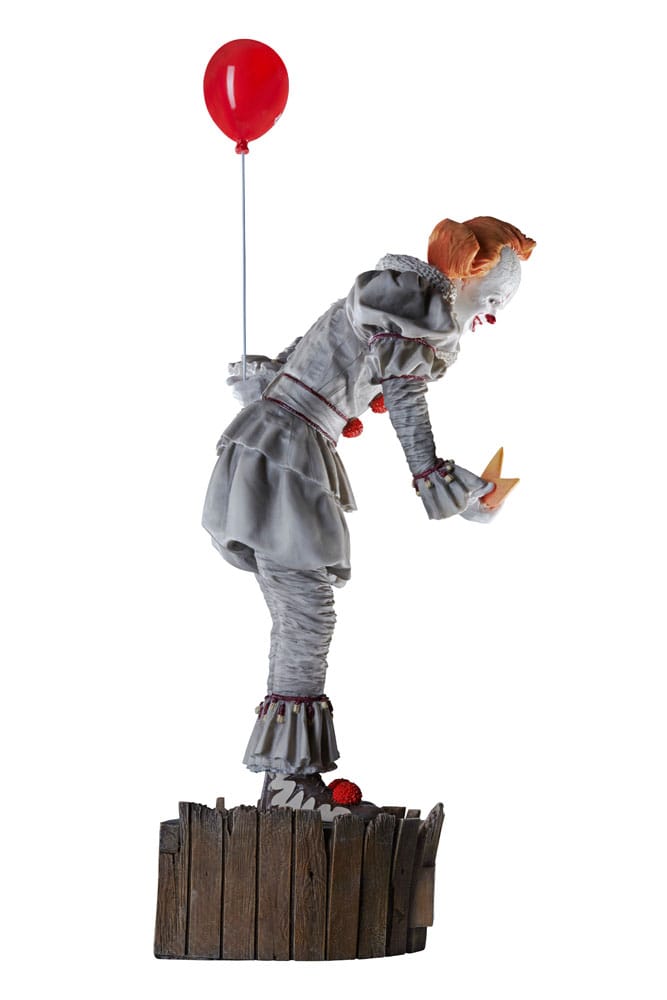 Warner Bros IT II Pennywise 33cm Statue