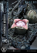 Aliens (Film) Ultimate Diorama Masterline Statue Warrior Xenomorph for Queen Alien 23 cm