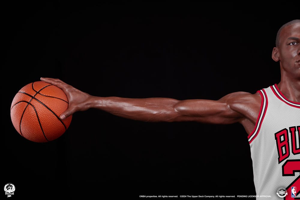 NBA Legends Michael Jordan Wings 81 cm Life-Size Bust