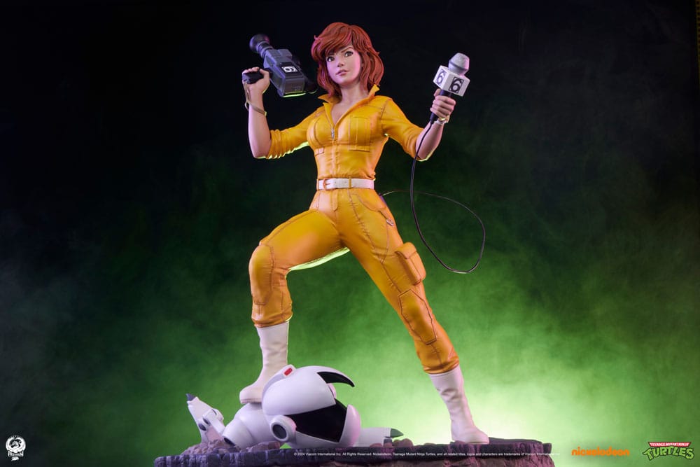 Teenage Mutant Ninja Turtles April O'Neil 46 cm 1/4 Premier Series Statue