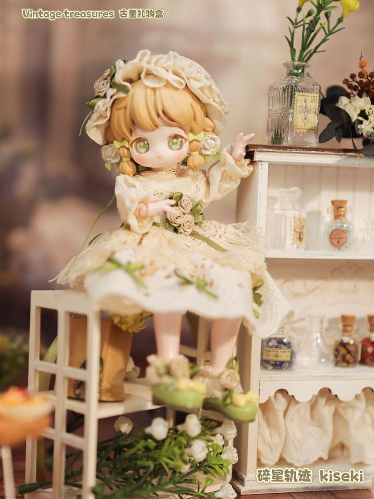 Original Character Trading Figures 8-Pack Vintage Treasures - Antique Gift Box 18 cm