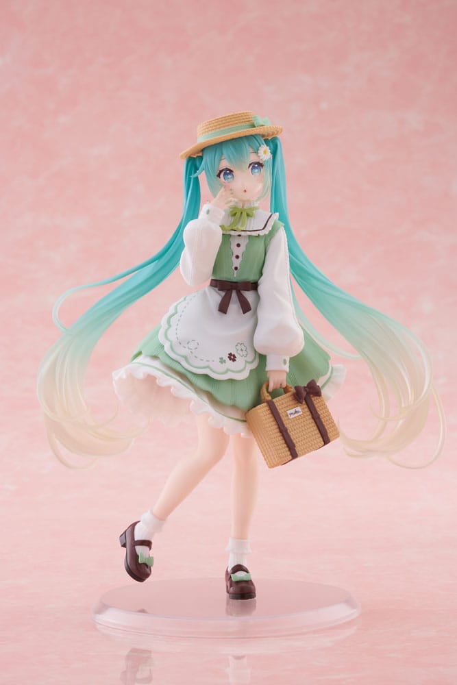 Hatsune Miku Fashion Country Ver. 18 cm PVC Statue Figure