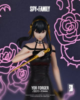Spy x Family Neon Figure 1/9 Yor Forger 20 cm