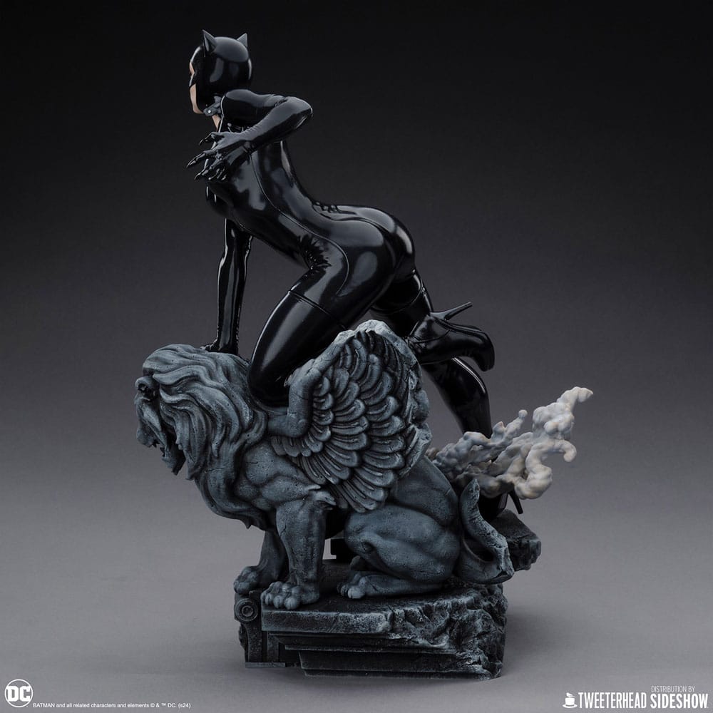 DC Comics Catwoman 35 cm 1/6 Maquette