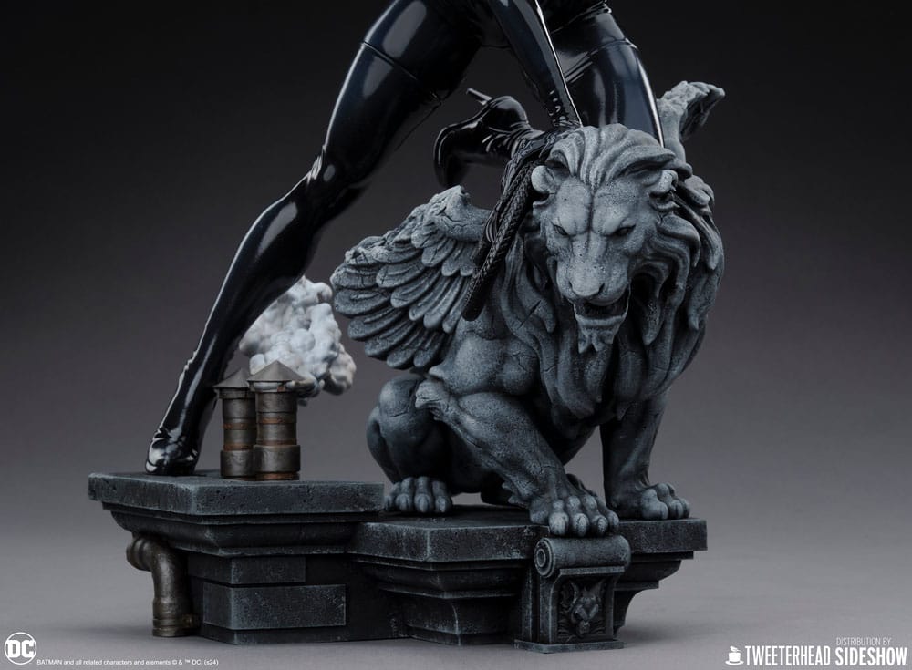 DC Comics Catwoman 35 cm 1/6 Maquette