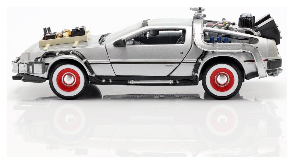Back to the Future III Diecast Model 1/24 ´81 DeLorean LK Coupe 18 cm
