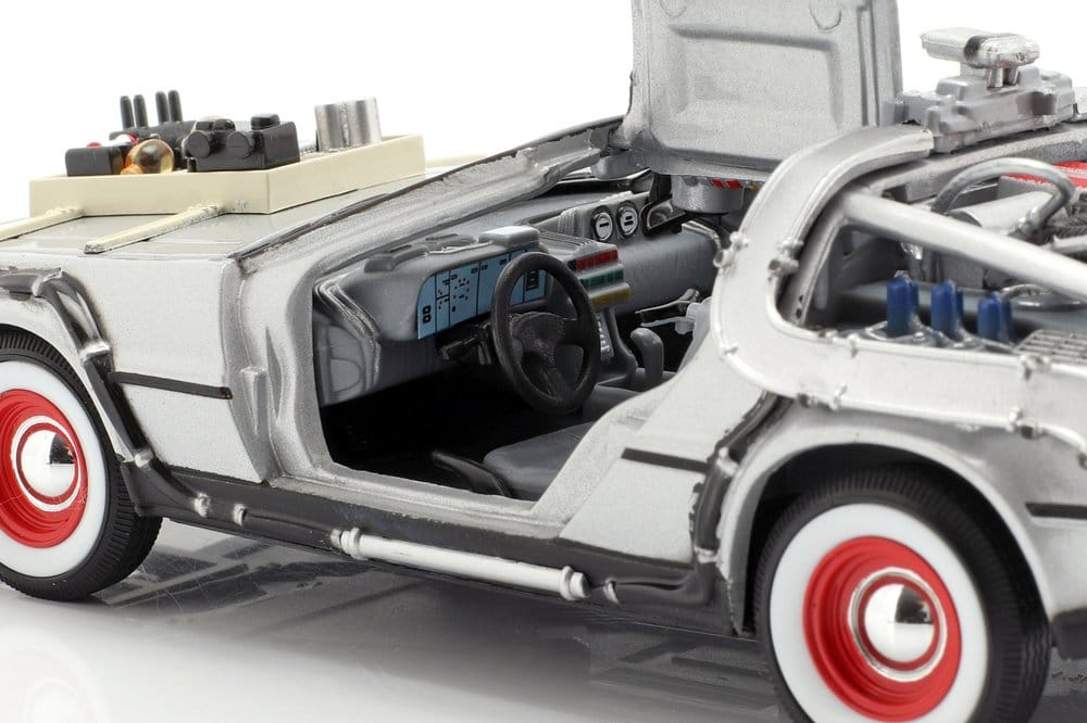 Back to the Future III Diecast Model 1/24 ´81 DeLorean LK Coupe 18 cm