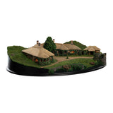 Lord of the Rings Statue The Green Dragon Inn
