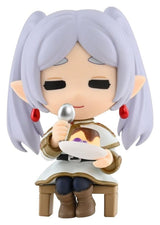 Frieren: Beyond Journey´s End Cosbi Mini Figures Blind Box Display (8)