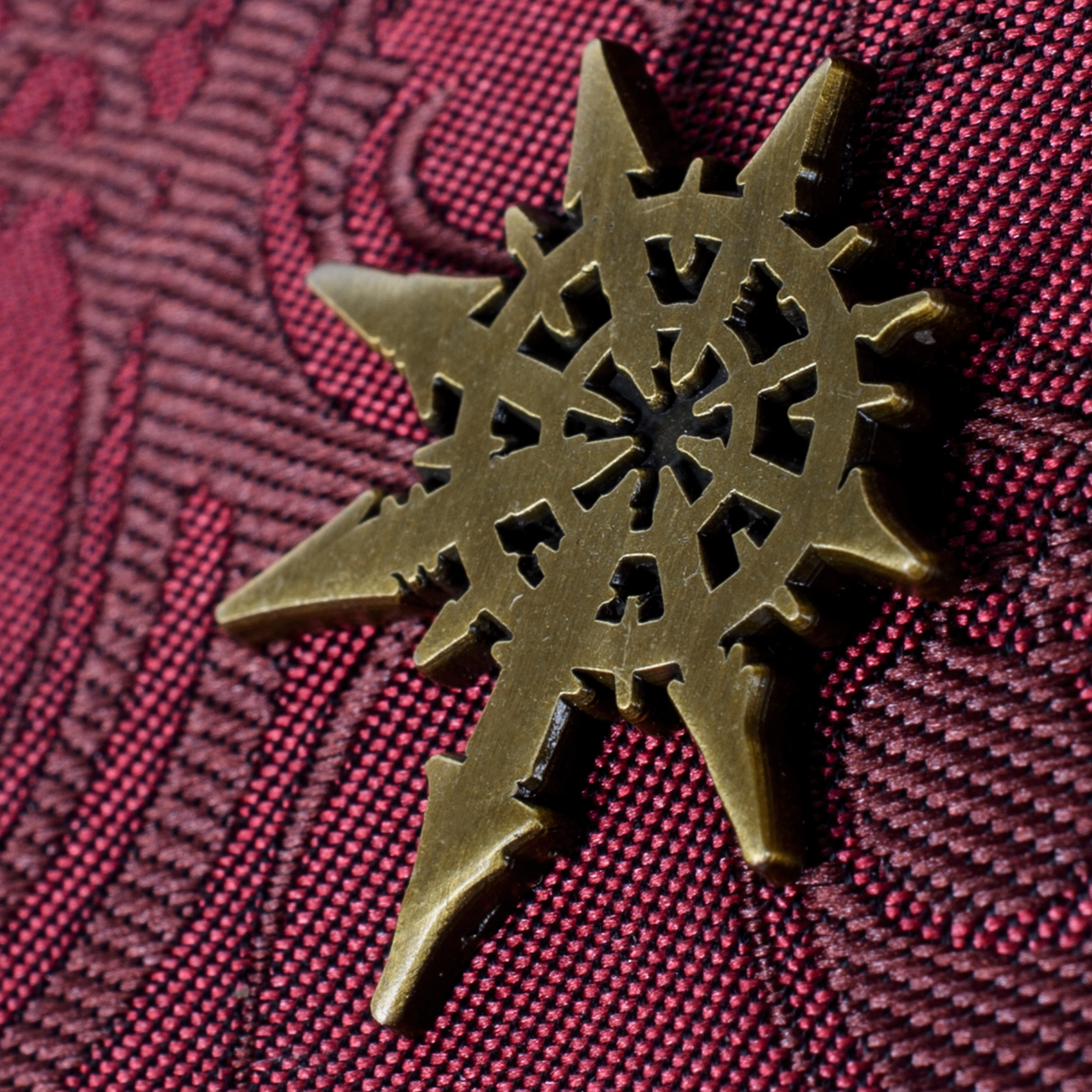 Warhammer 40,000: Chaos Tie And Pin Set