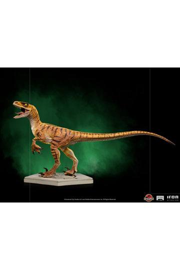 Jurassic World Fallen  Kingdom 1/10 Scale Figure Velociraptor