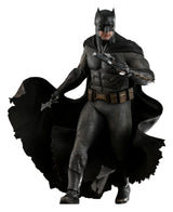 DC Comics Batman v Superman: Dawn of Justice Batman 2.0 (Deluxe Version) 32cm 1/6 Scale Movie Masterpiece Action Figure