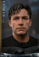 DC Comics Batman v Superman: Dawn of Justice Batman 2.0 (Deluxe Version) 32cm 1/6 Scale Movie Masterpiece Action Figure