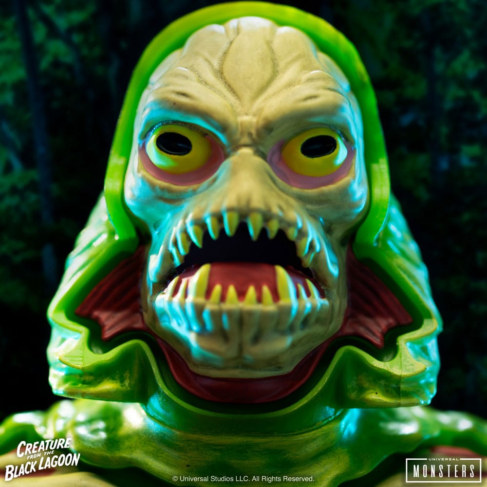 Universal Monsters Creature from the Black Lagoon (Full Color) 28cm Super Cyborg Action Figure